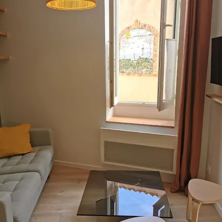 Le Pavillon 50m De La Grande Daire