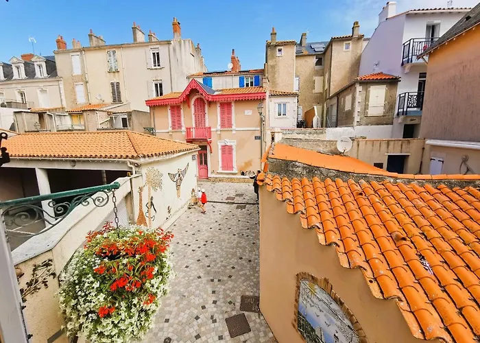 公寓 Le Pavillon 50m De La Grande 莱萨布勒-多洛讷