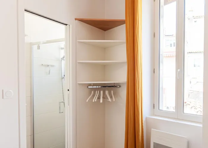 Le Pavillon 50m De La Grande 莱萨布勒-多洛讷